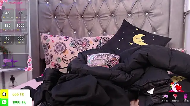 LAILAGUMMY élő XXX-chatje