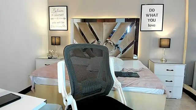 cellestehot Chat XXX in diretta