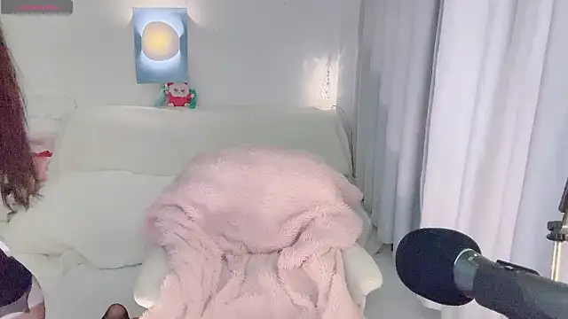 mistylana_ Chat XXX in diretta