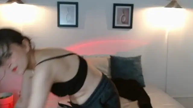 Juliana__lx Adlı Modelin Canlı XXX Sohbeti