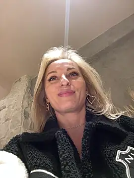 VikaBunny1's Live XXX Chat