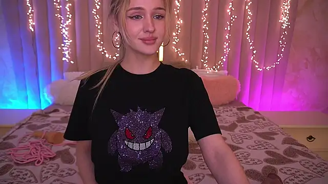 LylaYeess live XXX chat