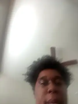 bigmama_deshayyy élő XXX-chatje