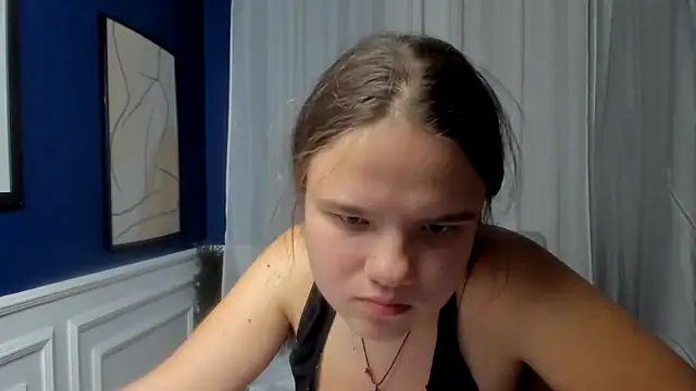 Онлайн чат XXX AdeleCruz