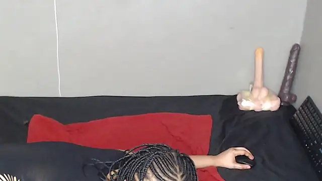 TrishahXo's Live XXX Chat