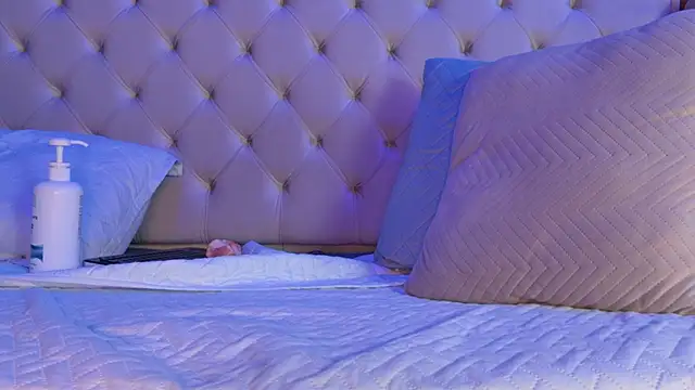 Онлайн чат XXX Cameron_Hearts