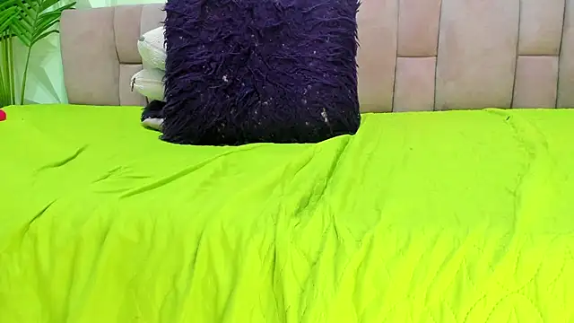 Онлайн чат XXX Anggie_Miller