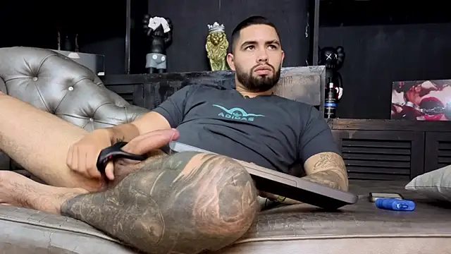 matteosantos – webcam-show