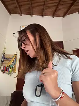 Bonni_lohan: онлайн-секс-чат