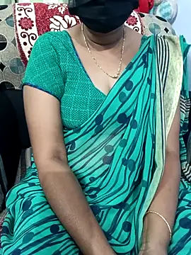 Tinarosy13 Adlı Modelin Web Kamerası Şovu