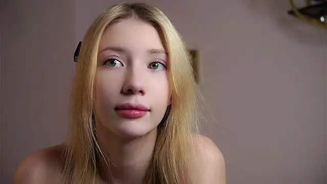 SunnivaCovil Live XXX-Chat