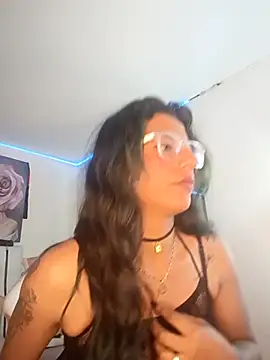 دردشة SamathaMay الجنسية المباشرة