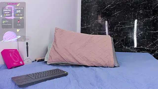 ada-brookeのウェブカメラショー