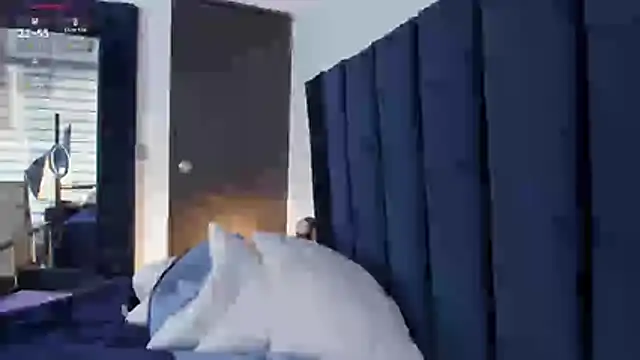 Chat XXX en directo de melanie_roux__