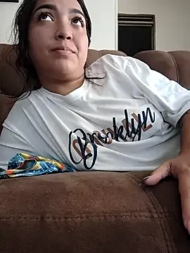 Chat +18 de Lilitth_ ao vivo