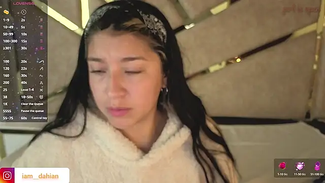 Dahiana_Dmour_ Chat XXX live