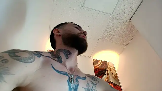 Chat +18 de Luke_davis01 ao vivo