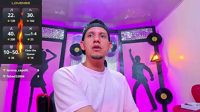 Chat +18 de Sebastian_Smith__ ao vivo