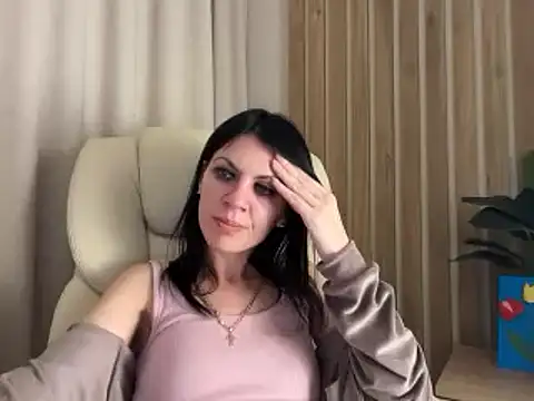 Онлайн чат XXX InjaAtHome