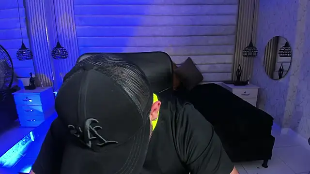 Chat +18 de jhon_bear03 ao vivo