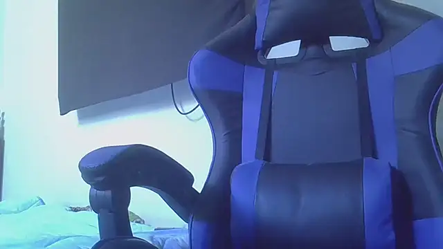 Chat +18 de Cris_Exotica ao vivo