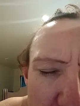 Karebearz1 Webcam Show