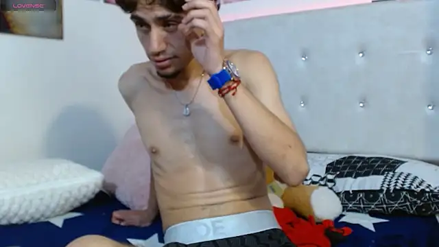 golden_raiden_12 라이브 XXX 채팅