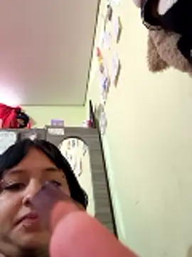 Valeria--1 Live XXX-Chat