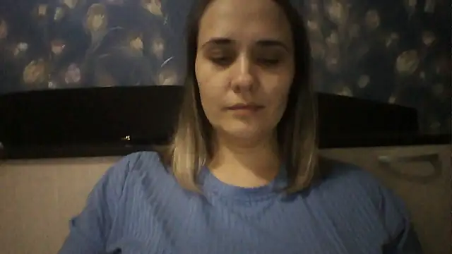 Alisa07qw: απευθείας συνομιλία ΧΧΧ