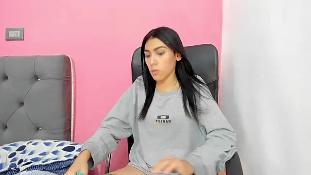 ariloe_quintero 라이브 XXX 채팅