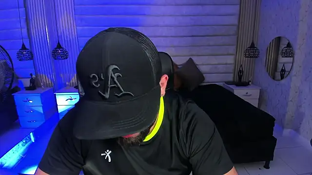 jhon_bear03 Adlı Modelin Web Kamerası Şovu