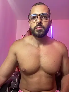 magnumchris: διαδικτυακό σόου στην κάμερα