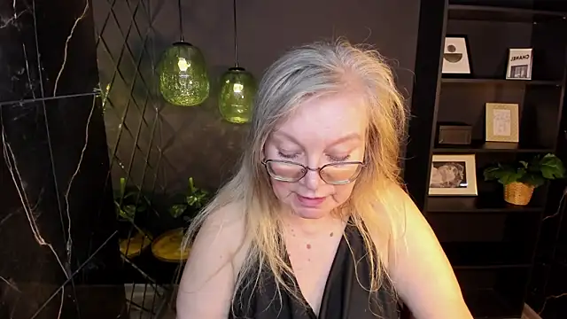 NataliMellow's Live XXX Chat