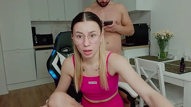 reallove_x Chat XXX live