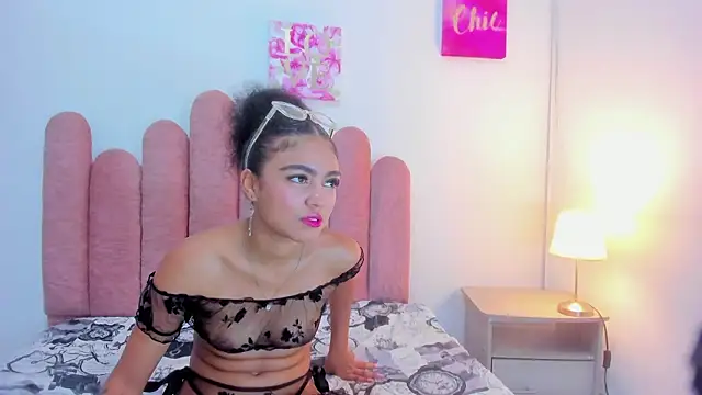 Show modela Alaia2 na web-kameri