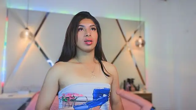 MeelFox Live XXX Chat