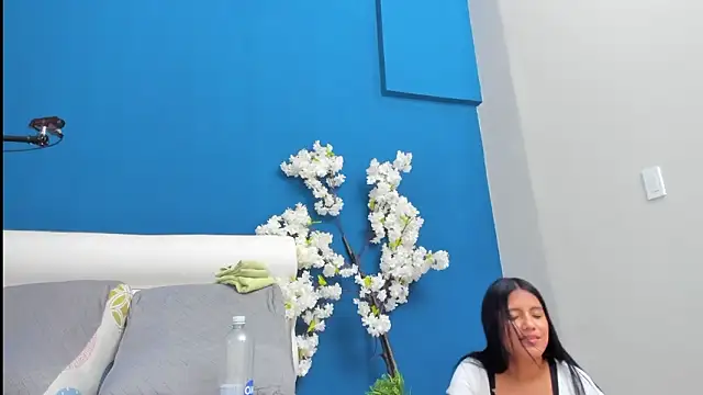 letty_straus' Live XXX Chat