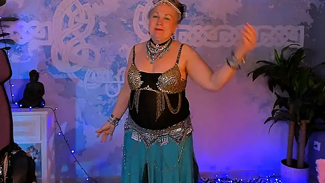 XXX chat uživo modela LilaMaharani