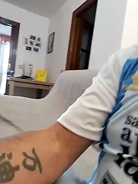 Pokazy przed kamerką – juandi21cm