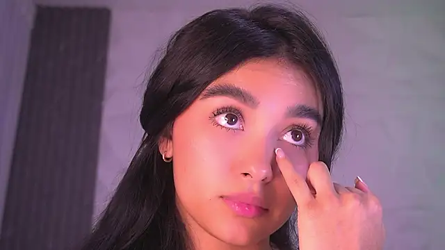 katy_rioss Adlı Modelin Canlı XXX Sohbeti