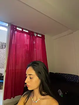 Онлайн чат XXX leilani_X