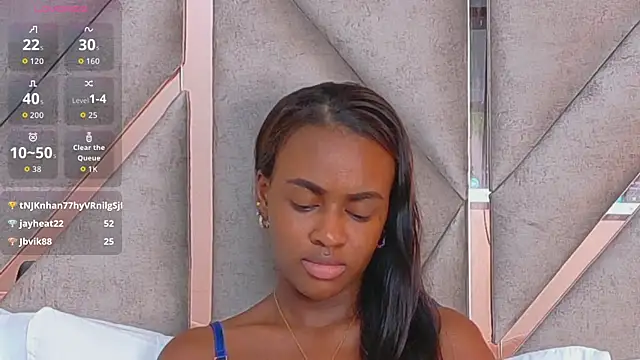 Онлайн чат XXX Sally-Noa