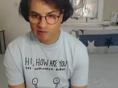 wildpussycat23 网络视讯表演