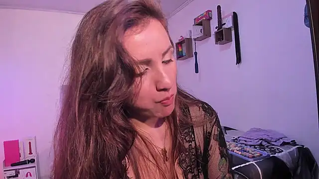 Chat +18 de vanessabrown_ ao vivo