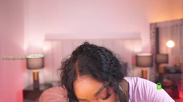 Онлайн чат XXX nicoletth18