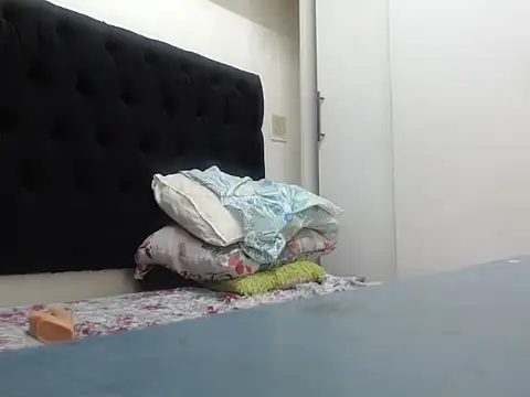 BootySoYummyX's Live XXX Chat