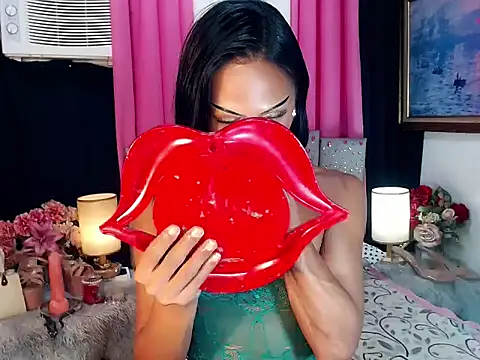 Tarah_MC_Actressex: διαδικτυακό σόου στην κάμερα