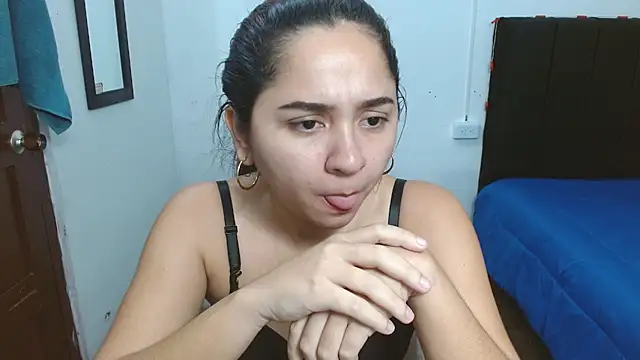 Živý XXX chat Thalian