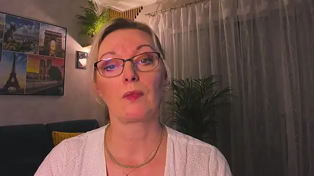 XXX chat uživo modela vanessa_chat