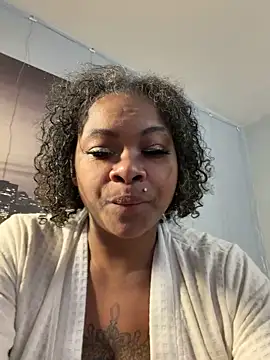 แชท XXX สดของ HaloRodeoLover2